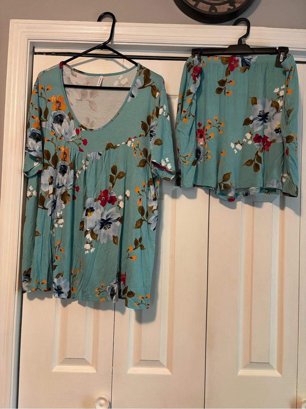 Floral Scoop-Neck Pajama Set in Teal